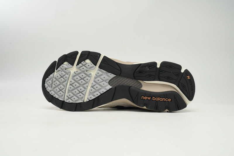 New Balance 990 Black And White Orange