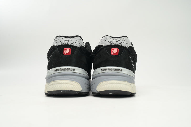 New Balance 990 Black And White