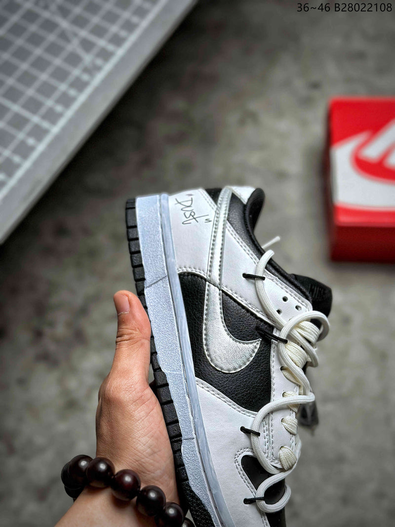 Nike Dunk Low Retro