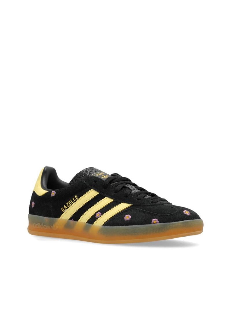 Tênis Gazelle Indoor com bordado floral