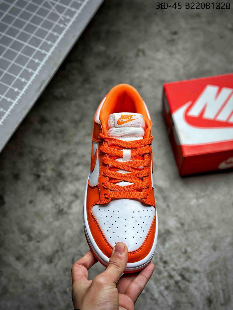 Nike SB Dunk Low "Orange Blaze"