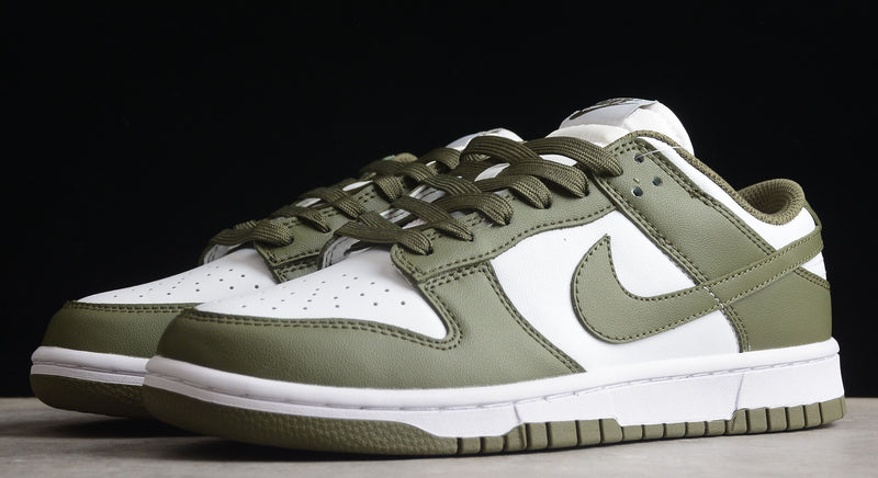 Nike Dunk Low Medium Olive