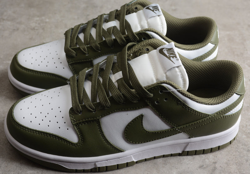 Nike Dunk Low Medium Olive