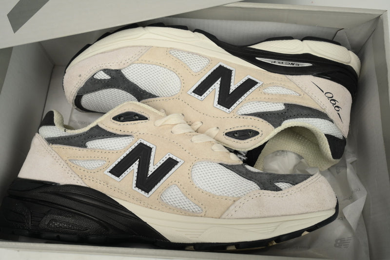 New Balance 990 Milk White Black