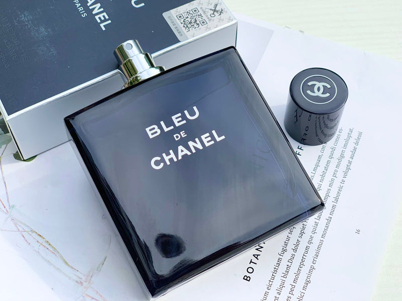 BLEU DE CHANEL EAU DE TOILETTE SPRAY