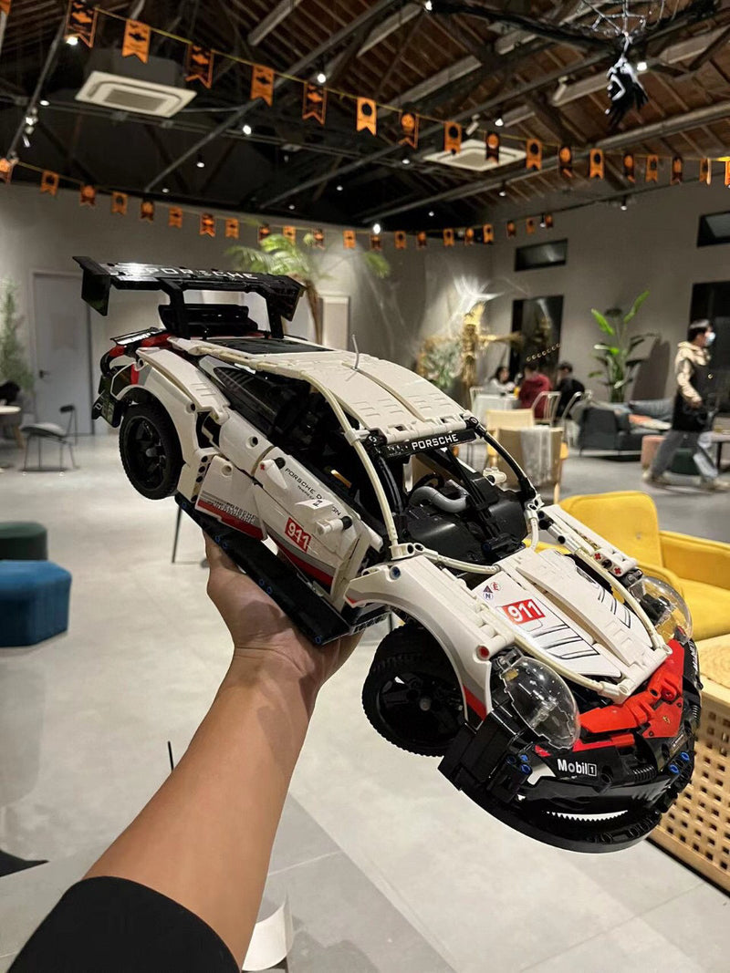 LEGO Technic 42096 Porsche 911 RSR