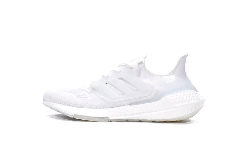 Adidas UltraBoost Masculino - Tamanhos Grandes