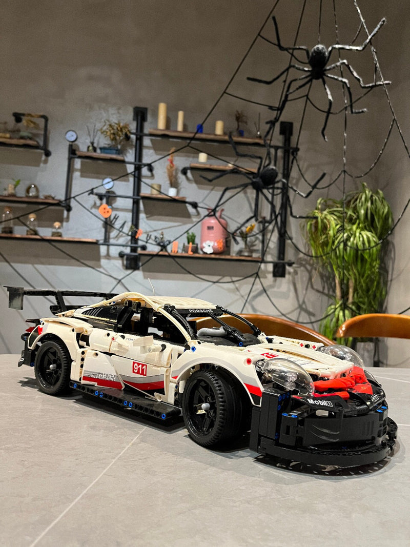 LEGO Technic 42096 Porsche 911 RSR