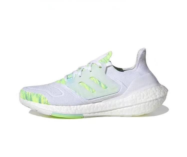 ULTRABOOST SNEAKERS - WOMEN