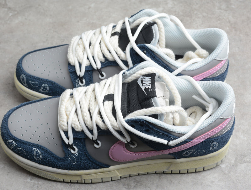 Nike SB Dunk Retro