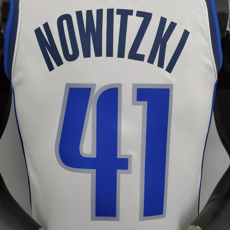 75th Anniversary Nowitzki