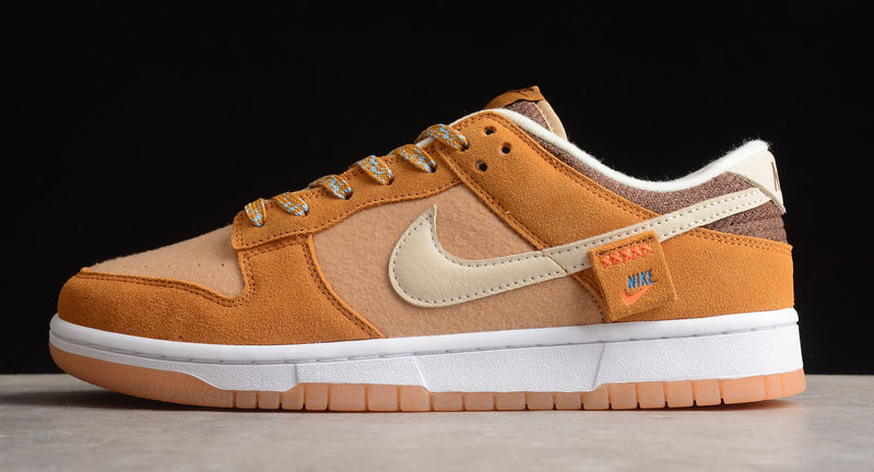 Nike SB Dunk Bear Brown