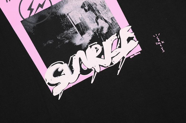 TRAVIS SCOTT T-SHIRT