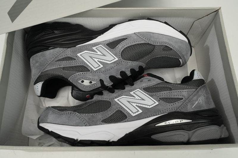 New Balance 990 Black Ash