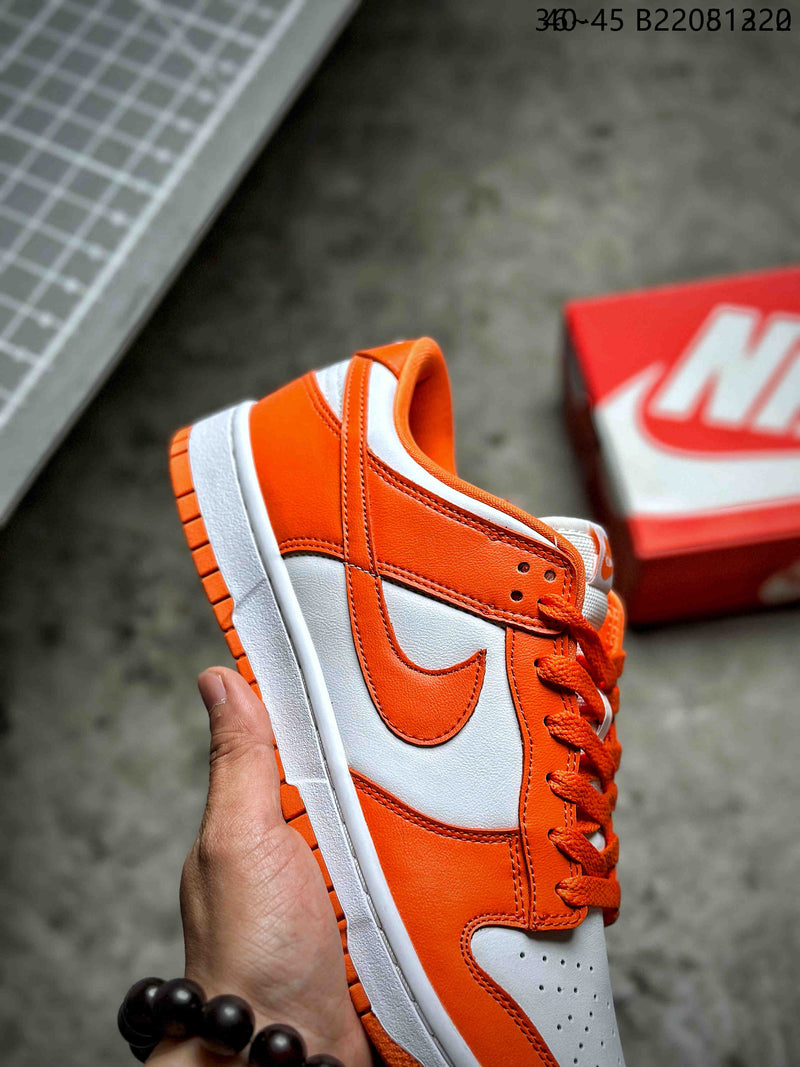 Nike SB Dunk Low "Orange Blaze"