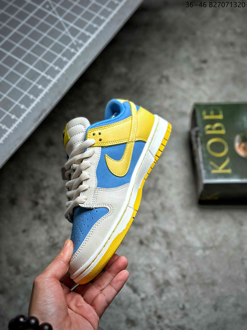 Nike SB Dunk Low Kobe "Coast"