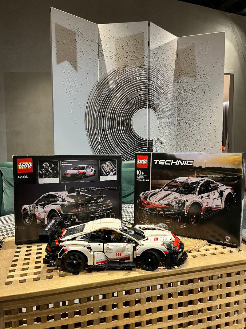 LEGO Technic 42096 Porsche 911 RSR