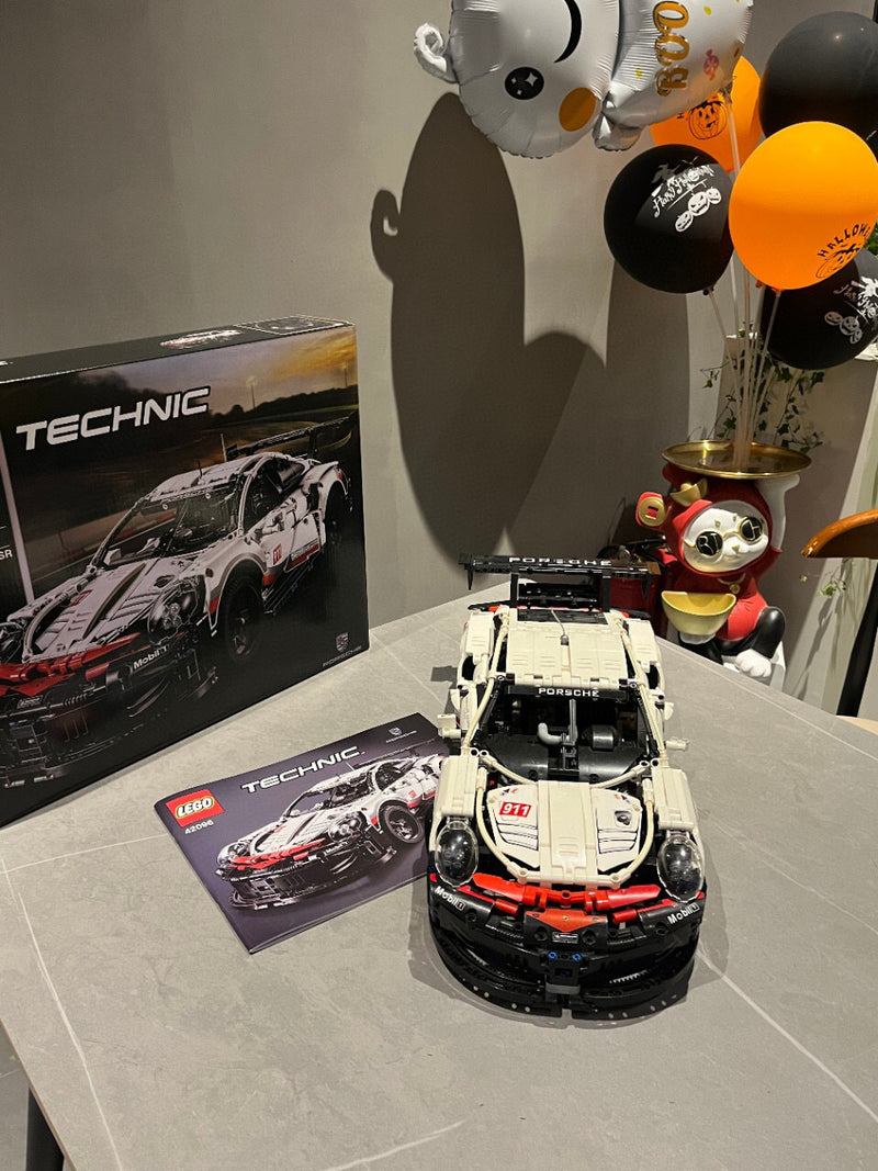 LEGO Technic 42096 Porsche 911 RSR