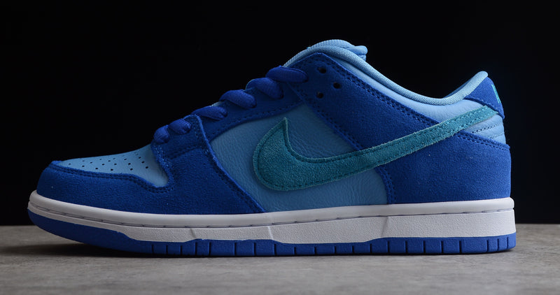 Nike SB Dunk Blue Raspberry