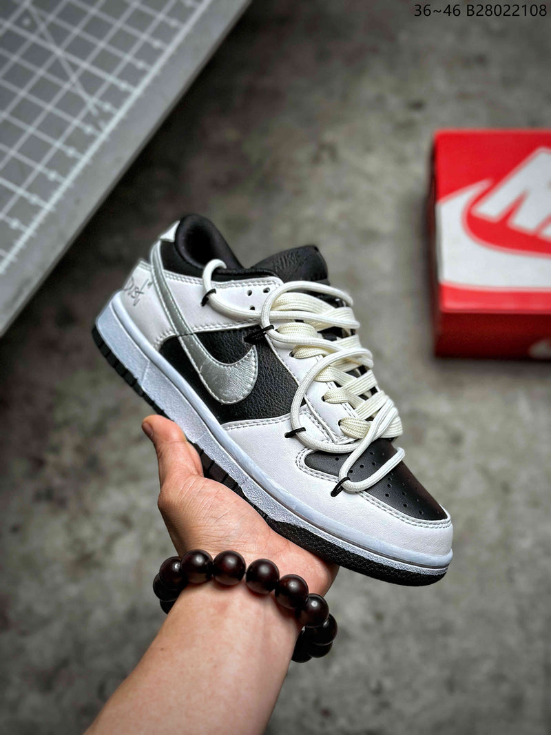 Nike Dunk Low Retro