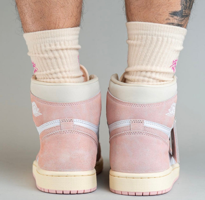 Air Jordan 1 High OG Washed Pink