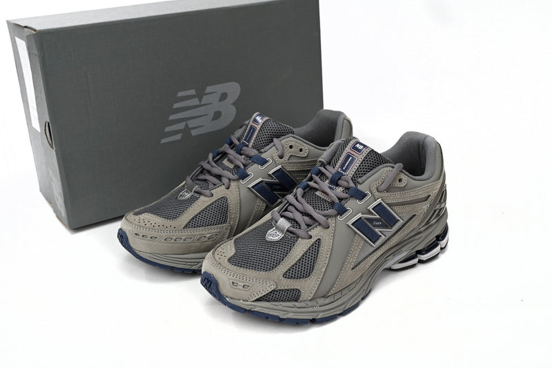 NEW BALANCE 1906r Grey