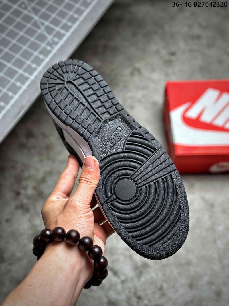 NIKE DUNK LOW RETRO “Black”