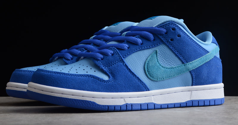 Nike SB Dunk Blue Raspberry