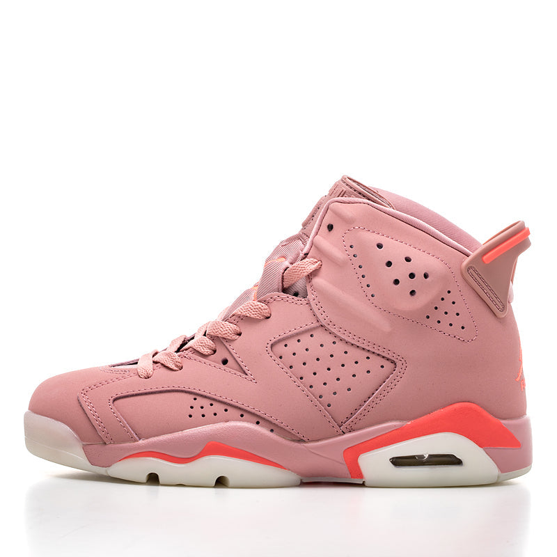 Tênis Nike Air Jordan 6