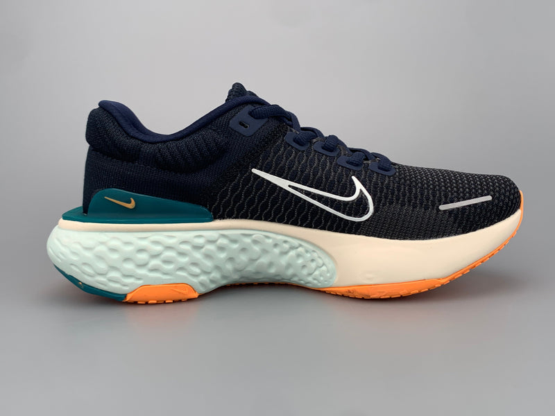 Tênis Nike ZoomX Invincible Run Flyknit 2