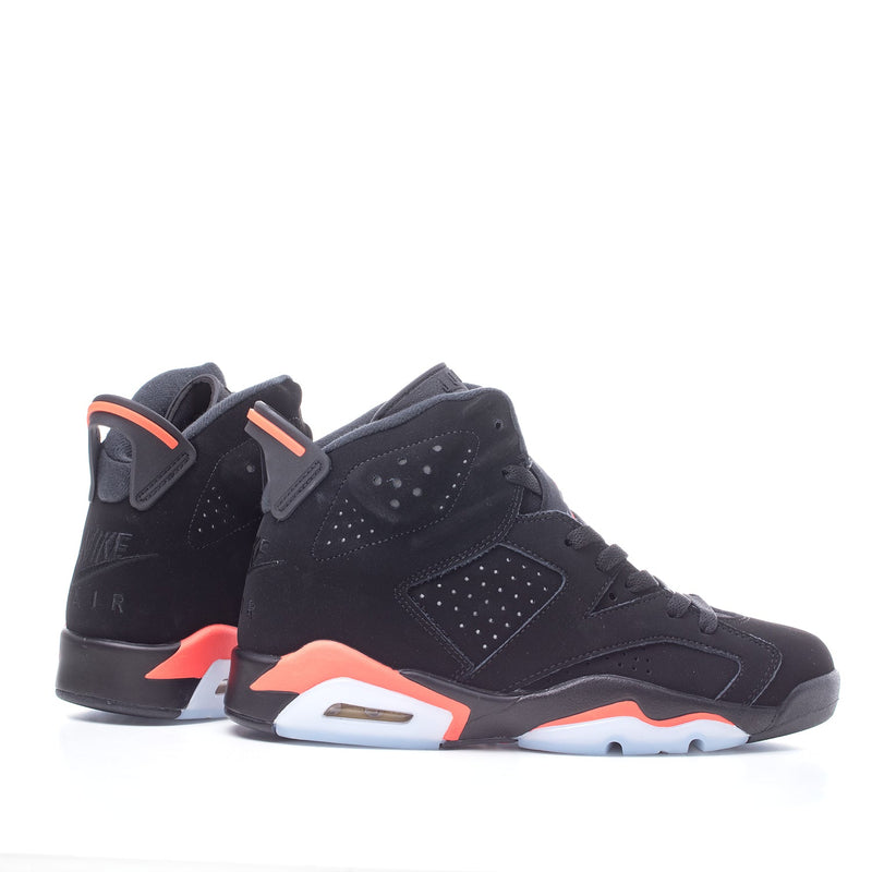 Tênis Nike Air Jordan 6