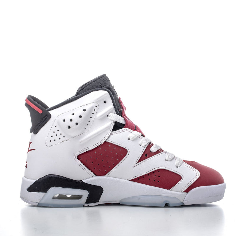 Tênis Nike Air Jordan 6