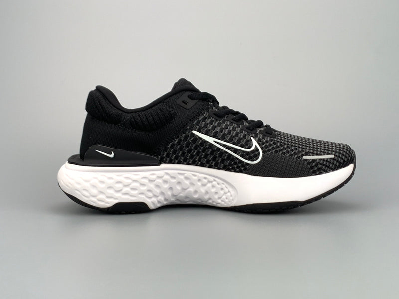 Tênis Nike ZoomX Invincible Run Flyknit 2