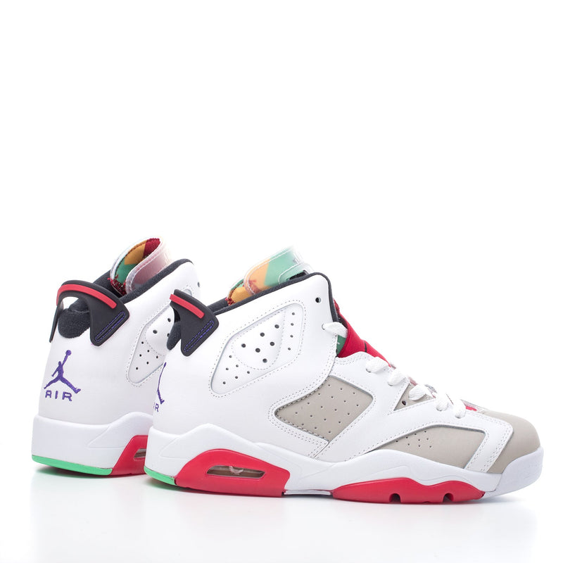 Tênis Nike Air Jordan 6