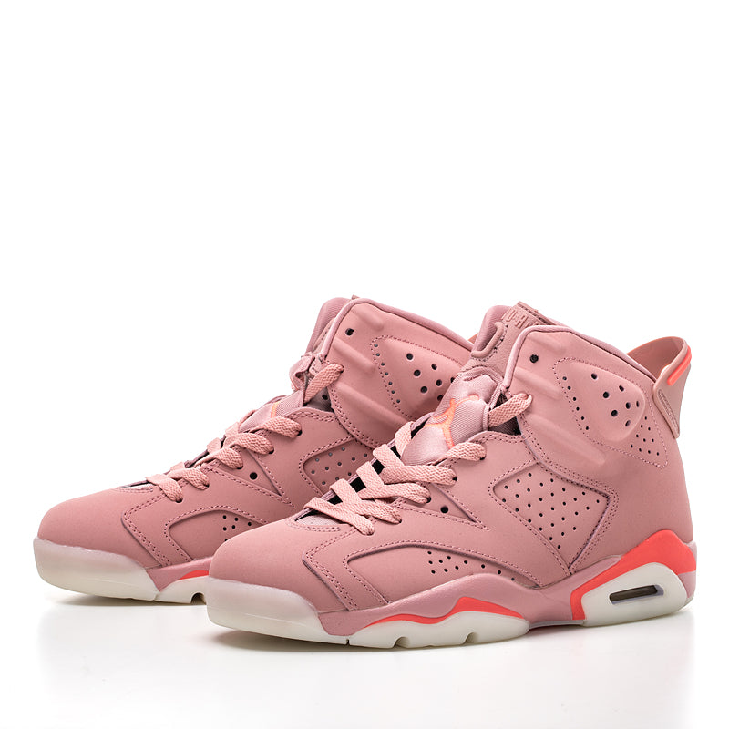 Tênis Nike Air Jordan 6