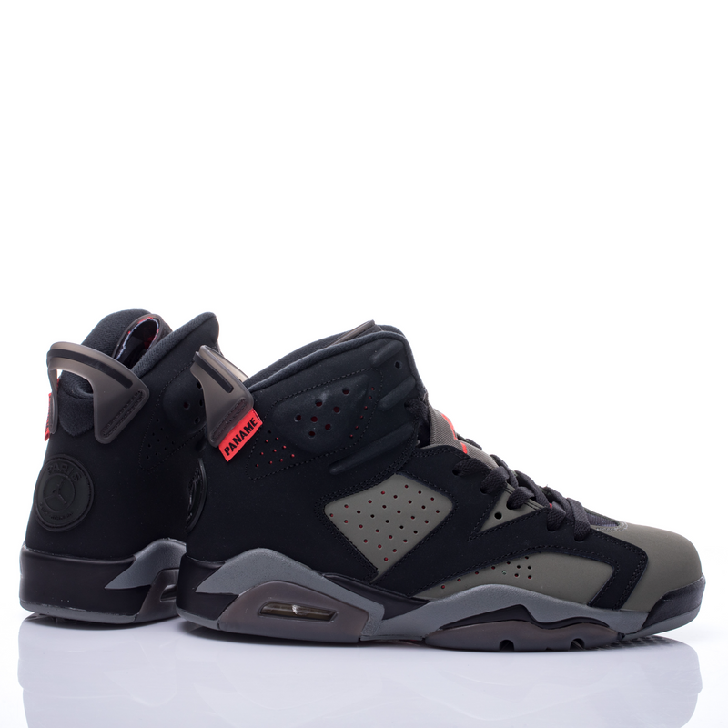 Tênis Nike Air Jordan 6