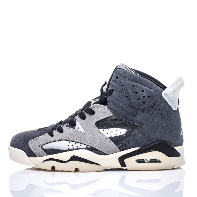 Tênis Nike Air Jordan 6