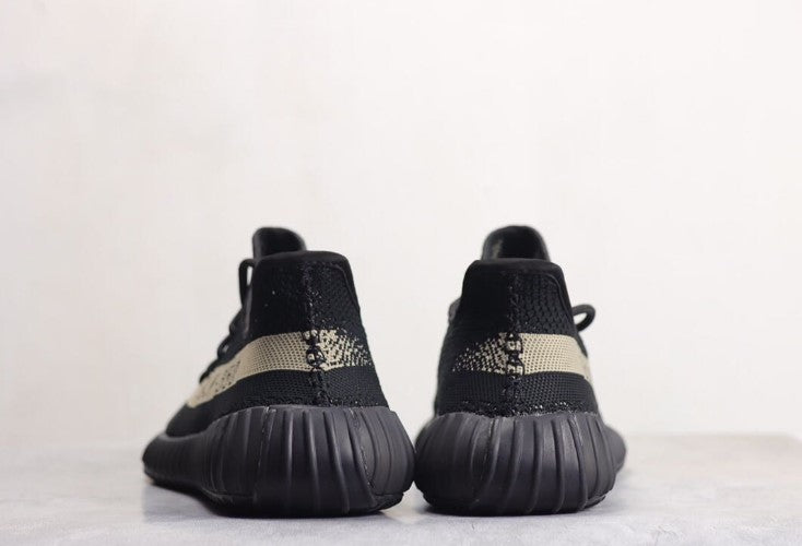 TÊNIS ADIDAS YEEZY BOOST 350 V2