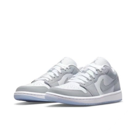 AIR JORDAN 1 LOW SHOES