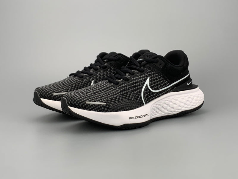 Tênis Nike ZoomX Invincible Run Flyknit 2