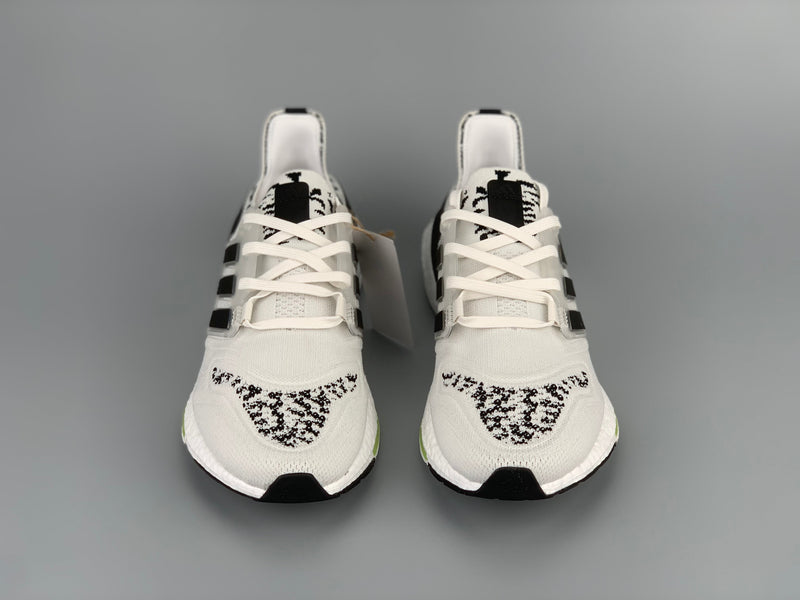 TÊNIS ULTRABOOST 22