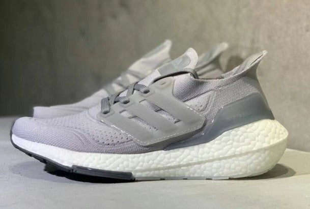 ULTRABOOST 21 SNEAKERS