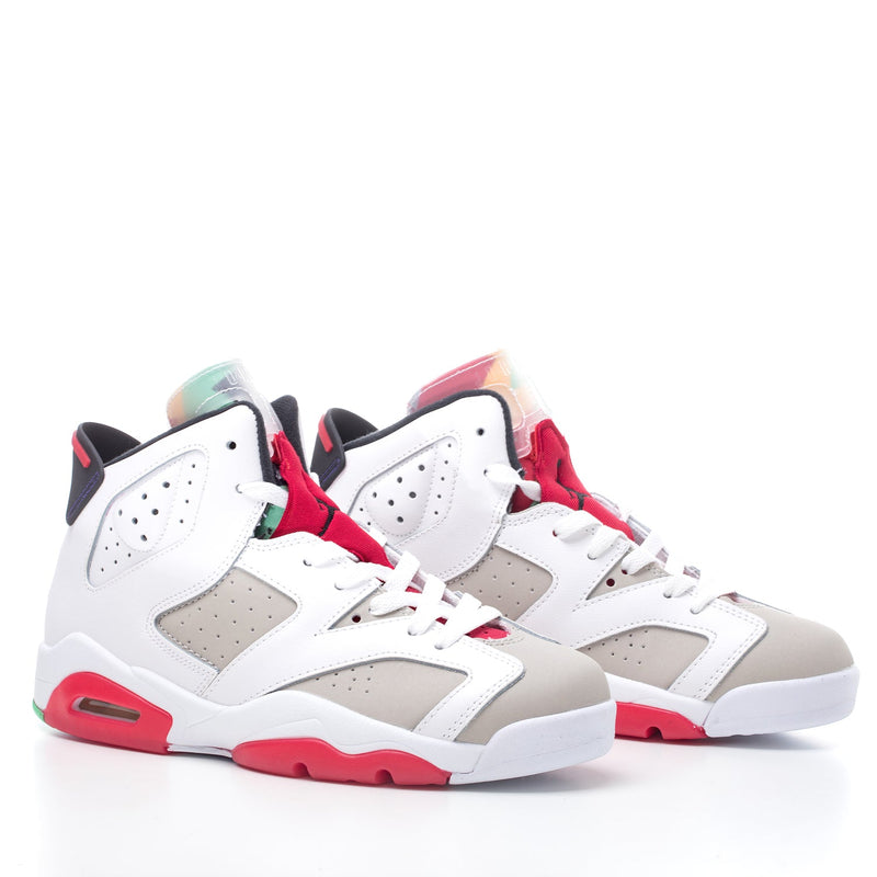 Tênis Nike Air Jordan 6